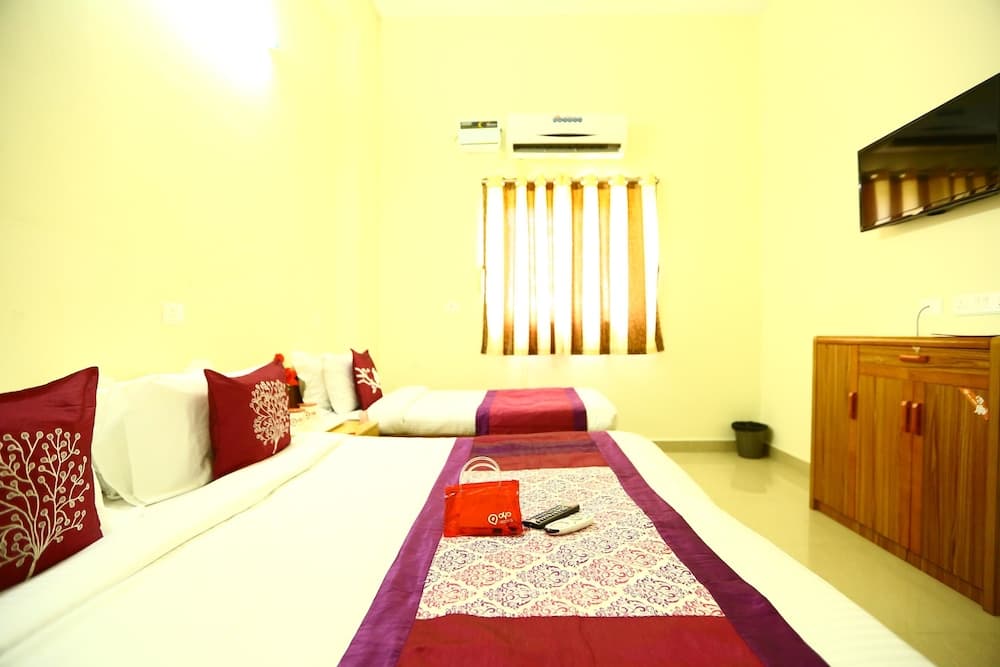 OYO 1272 Hotel Parkview INN