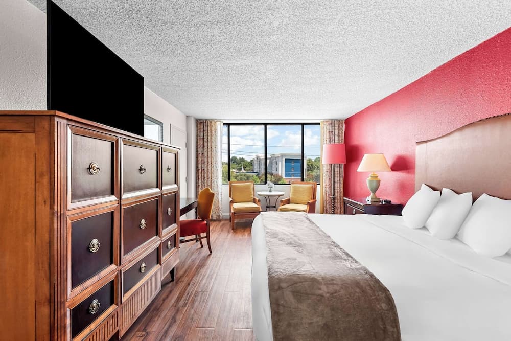 Magnolia Bluffs, BW Signature Collection