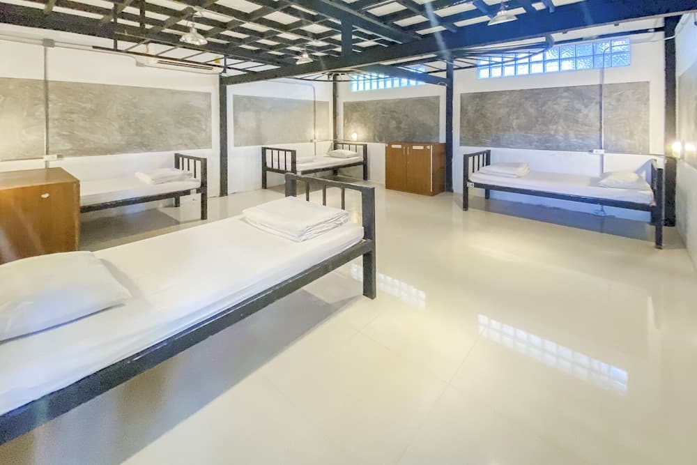 Slumber Party Phi Phi