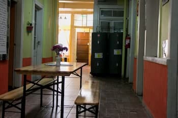 Hostal Tricontinental