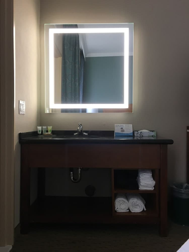 MainStay Suites John Wayne Airport by Choice Hotels