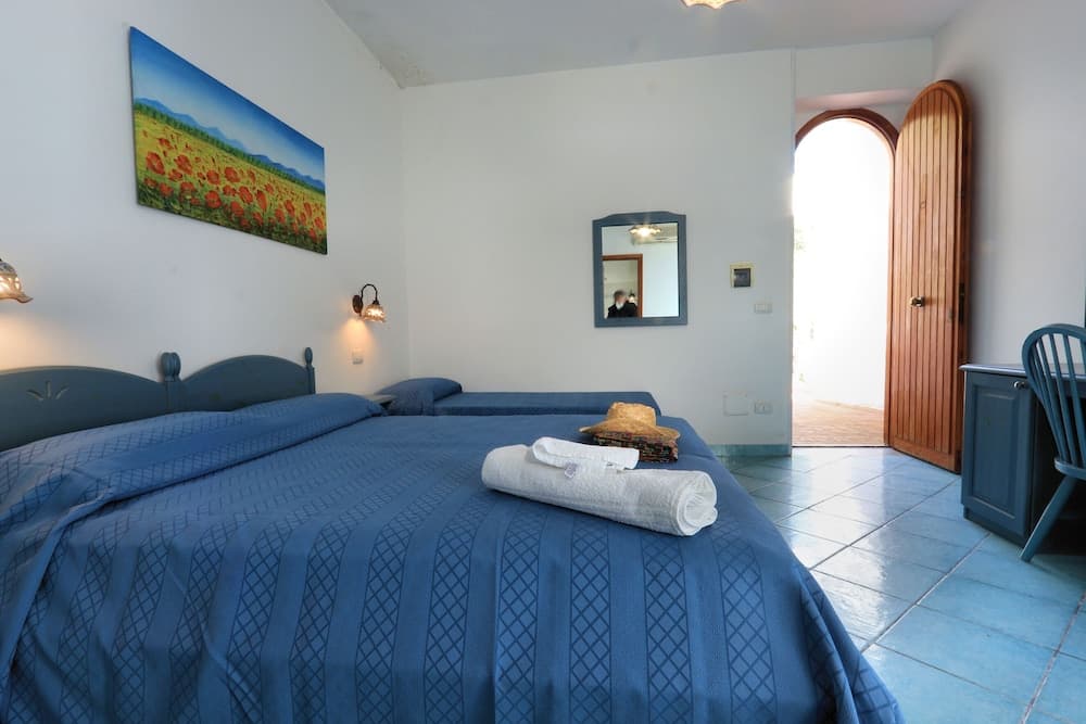 Testa di Monaco Natural Beach