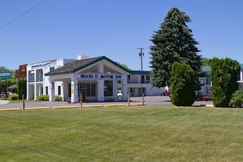 Brooks Street Motor Inn