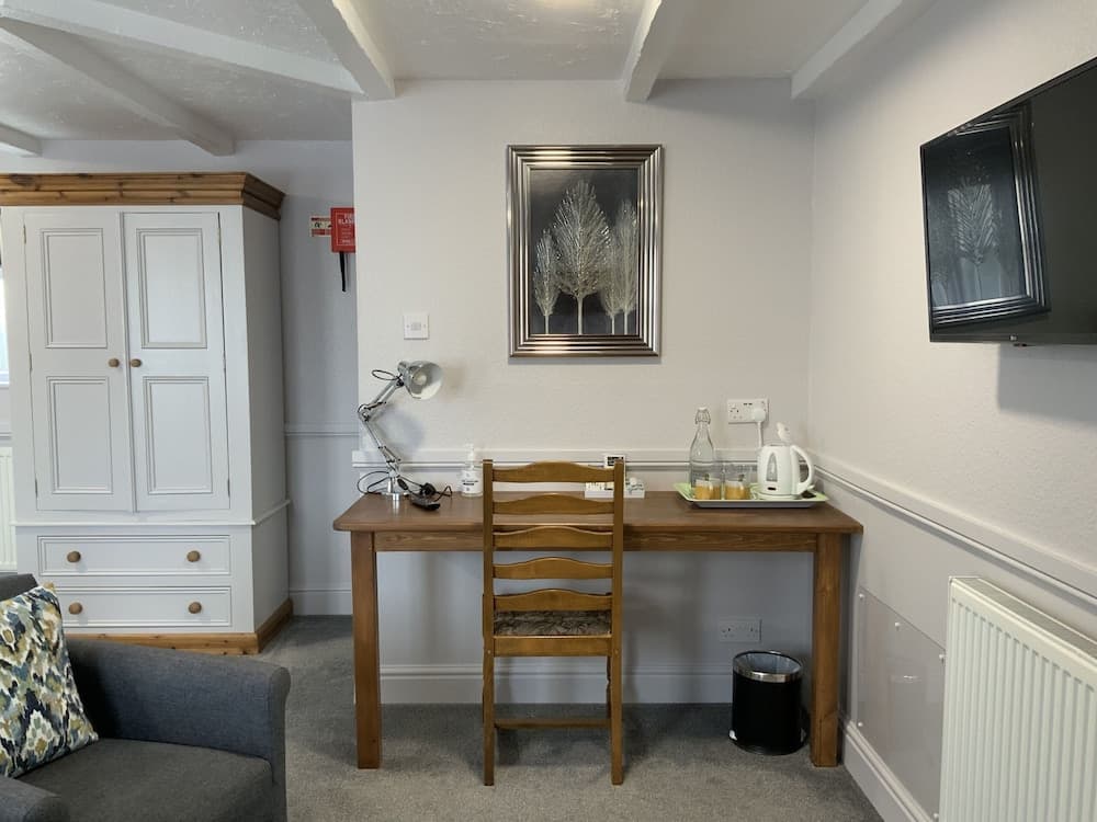 Red Lion Inn Partney