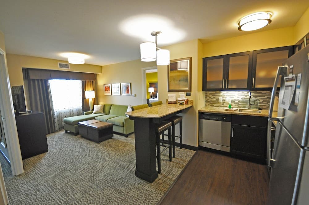Staybridge Suites Eau Claire - Altoona by IHG
