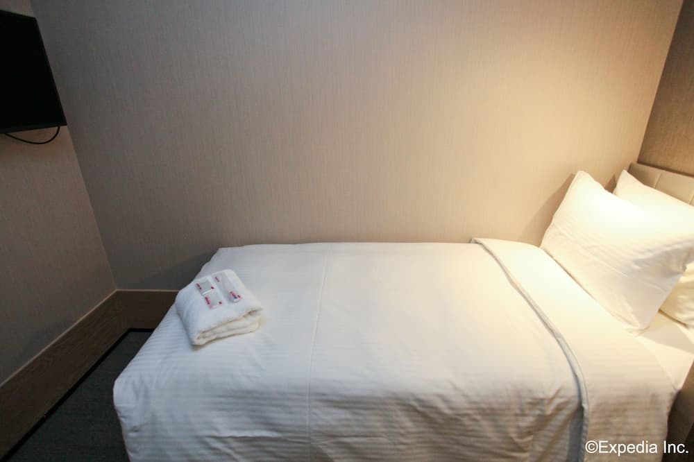 Aerotel Singapore - Transit Hotel in Terminal 1