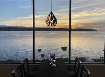 Anchor Inn And Suites