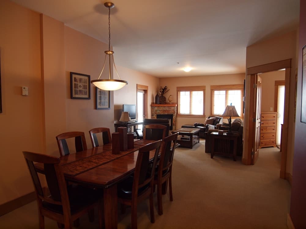 Mountain Town Properties Cascade Lodge 2E