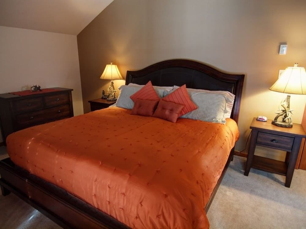 Mountain Town Properties Grey Wolf 5