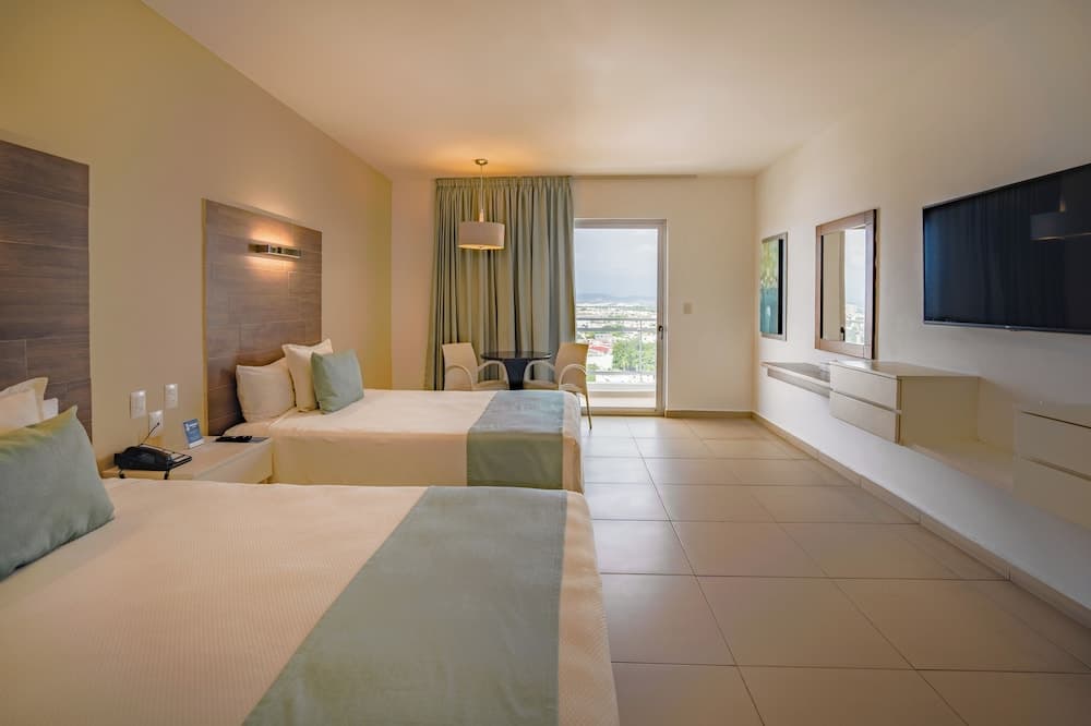 Pacific Palace Beach Tower Hotel