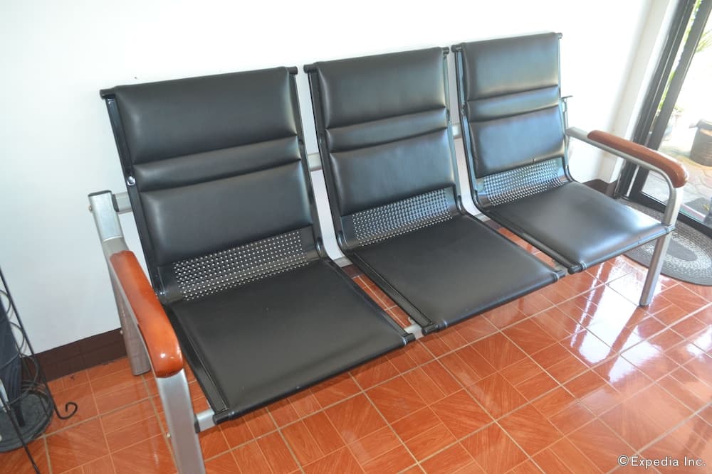 Antonio's Apartelle & Suites