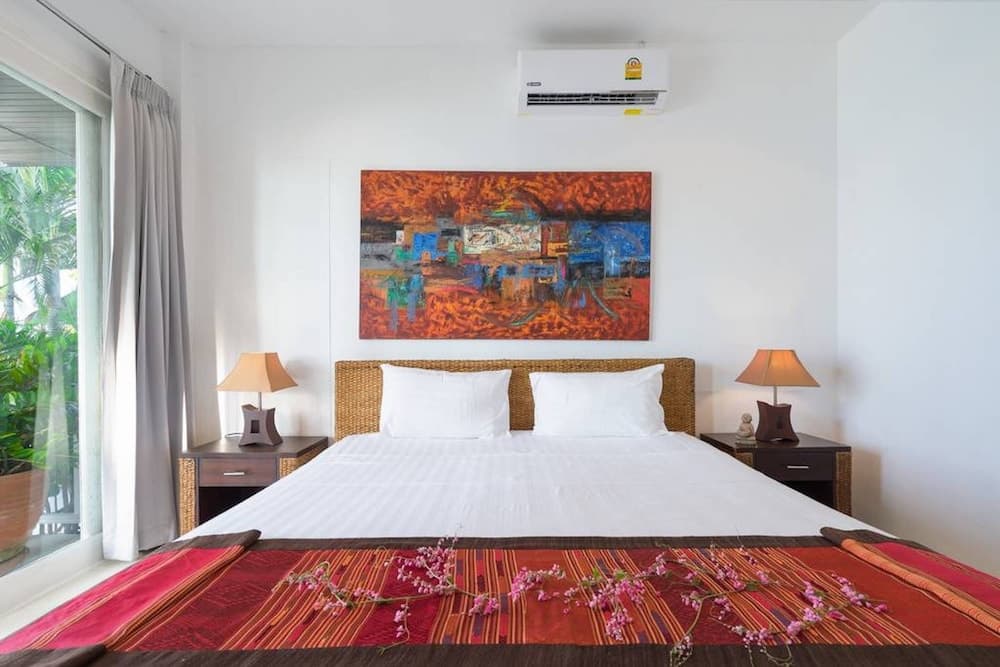 3 Bedroom Beach Front Villa Bangrak