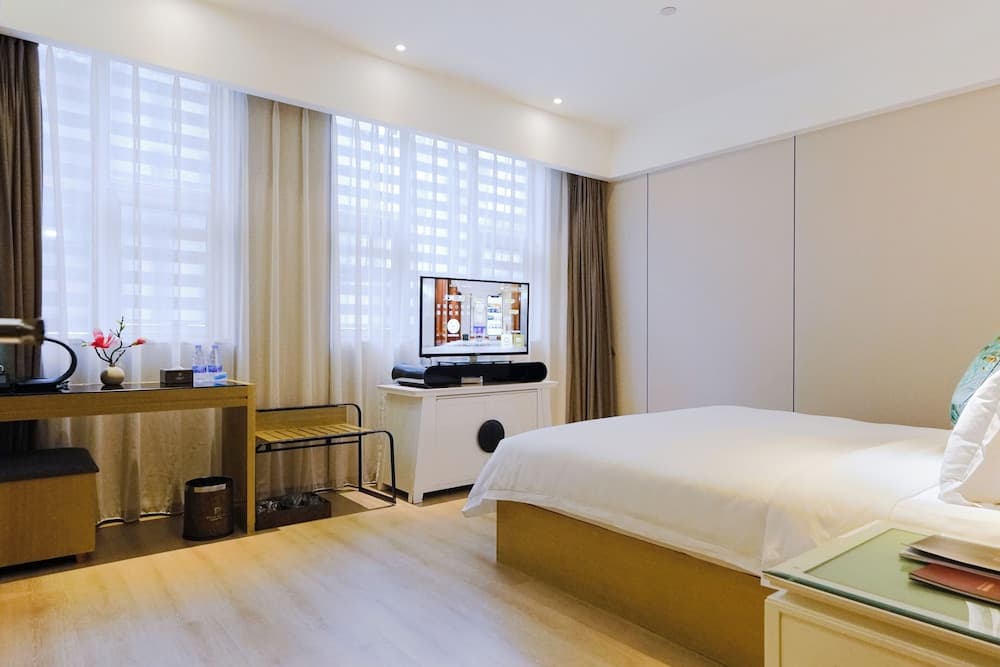 Paco Hotel Tiyuxilu Metro Guangzhou-Free Shuttle Bus during Canton Fair