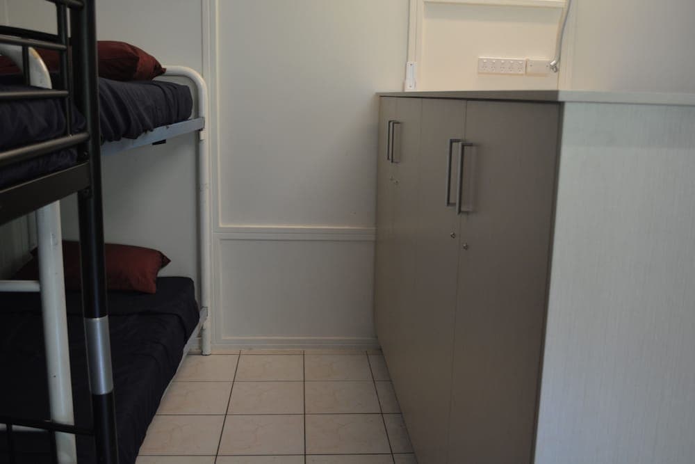 Frogshollow Backpackers