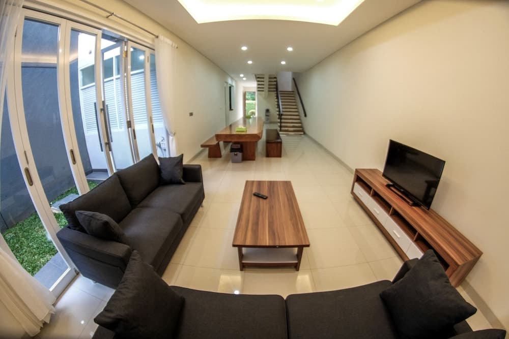 De Orion Setiabudi Villa