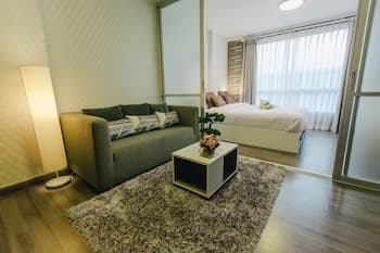 Vienghomnuan Suite Chiang Mai at D.Vieng Condo