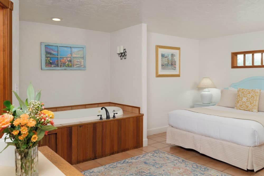 Arch Cape Inn and Retreat - Cannon Beach