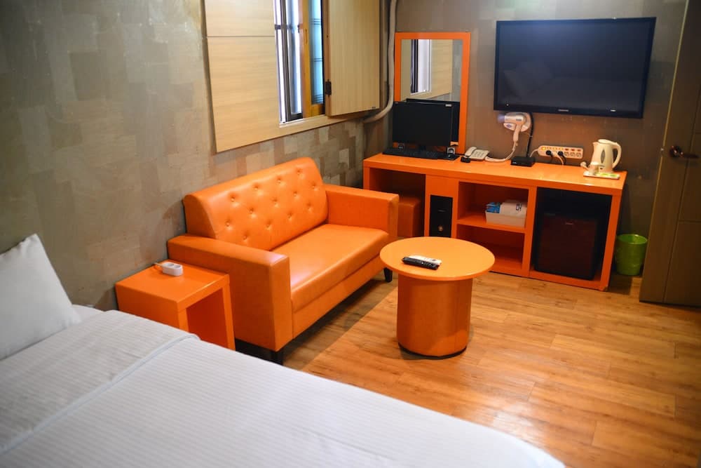 Apple House Mini Hotel