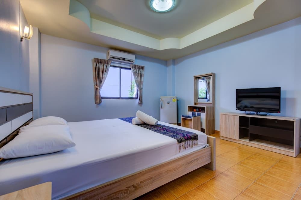 I-Rovers Sports Bar & Guesthouse