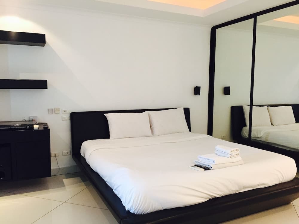 View Talay 6 Condominium by Honey