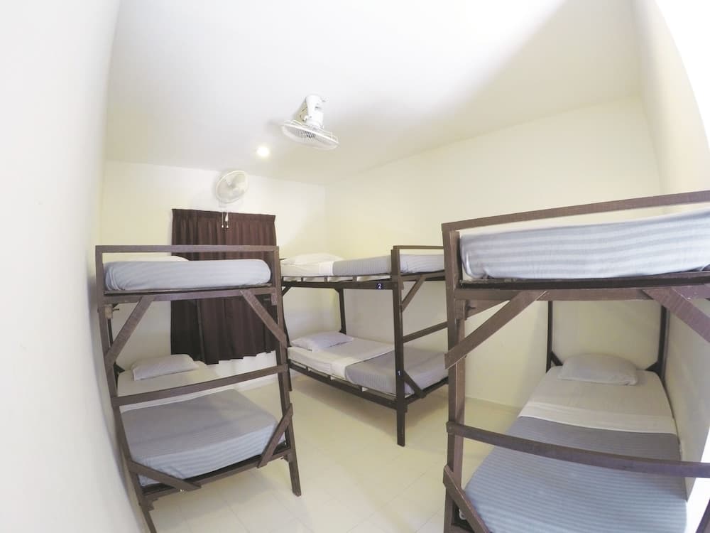 Perhentian Tivoli Inn