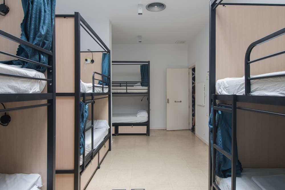 No Limit Hostel Central