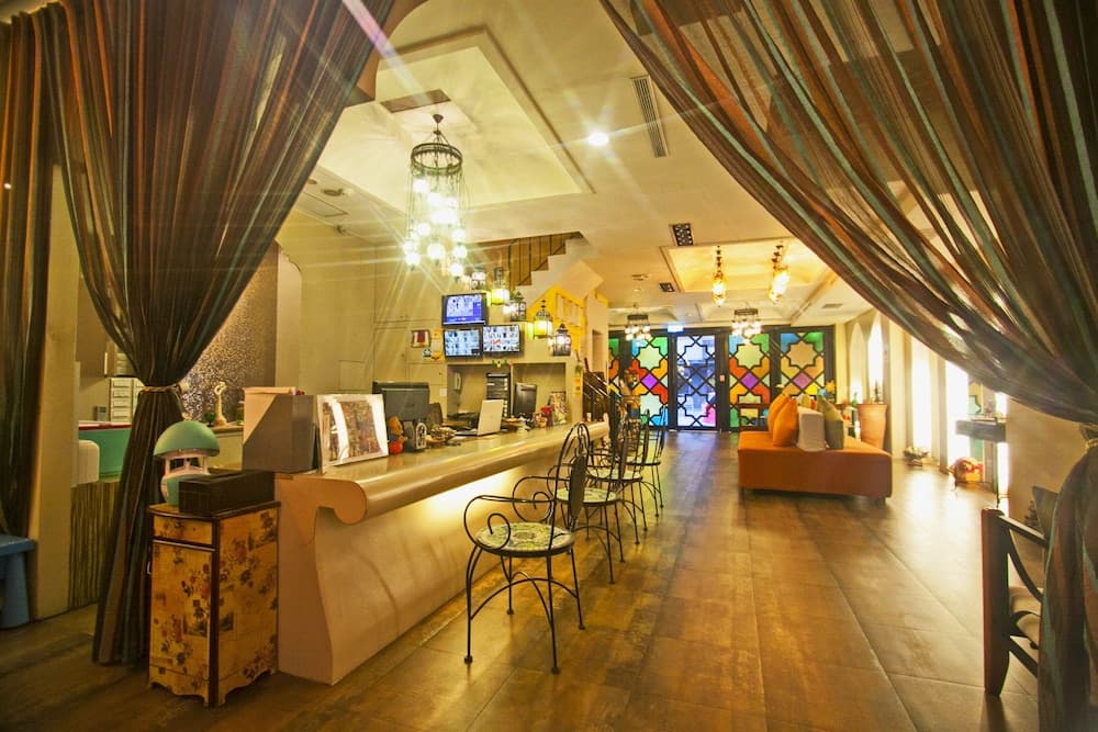 Moroccan Holiday Suite