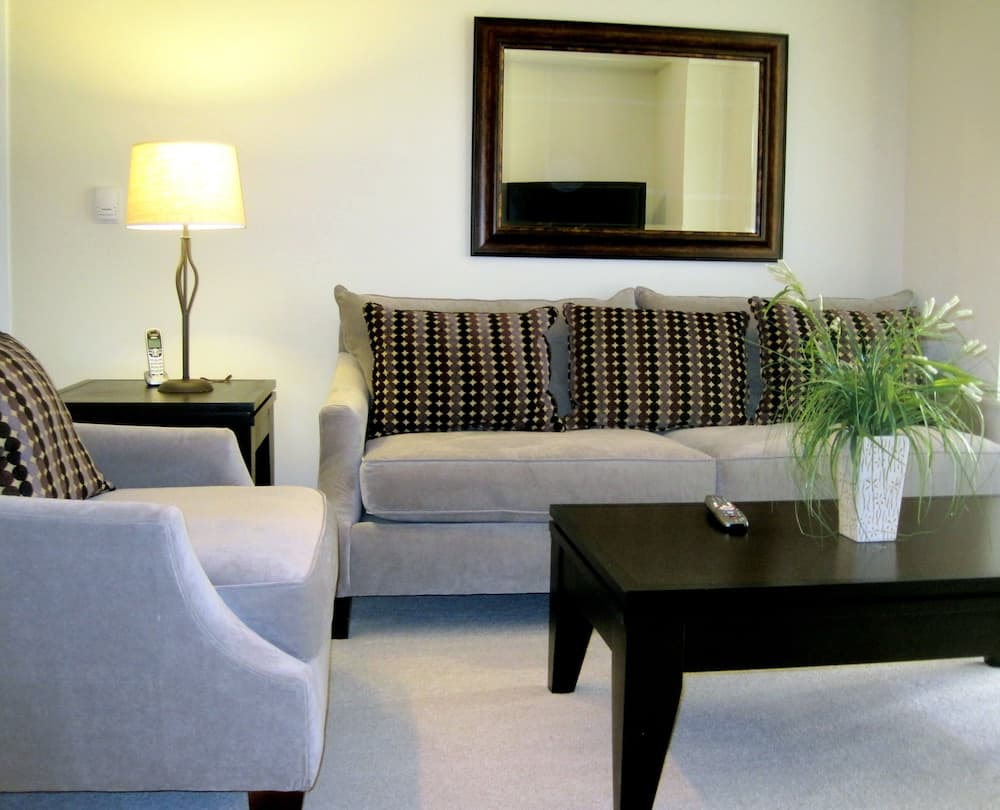 Gramercy by Executive Apartments