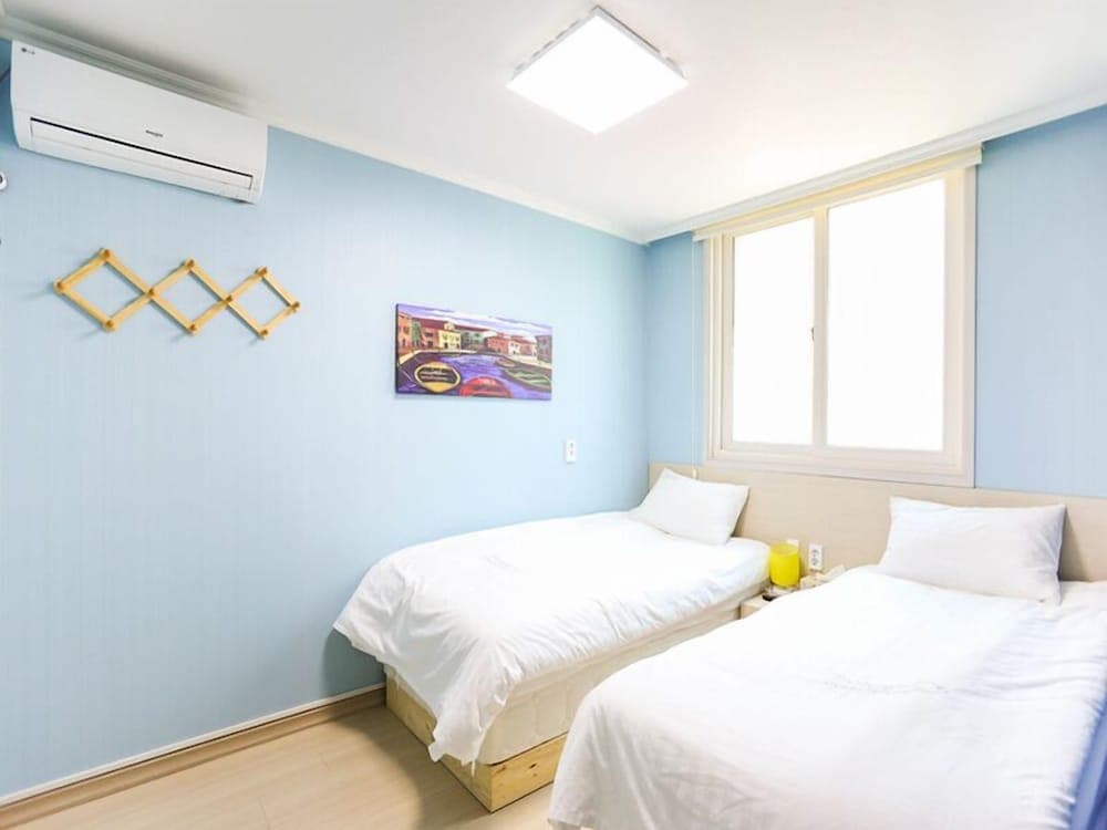 Beluga Guest House - Hostel