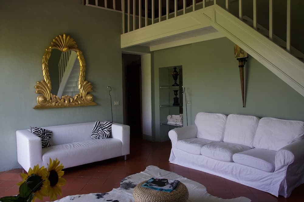 Chianti Yoga - The Tuscan Collection