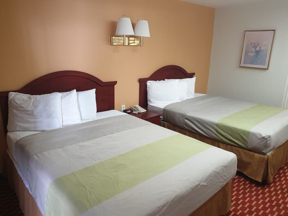 Split Mountain Motel