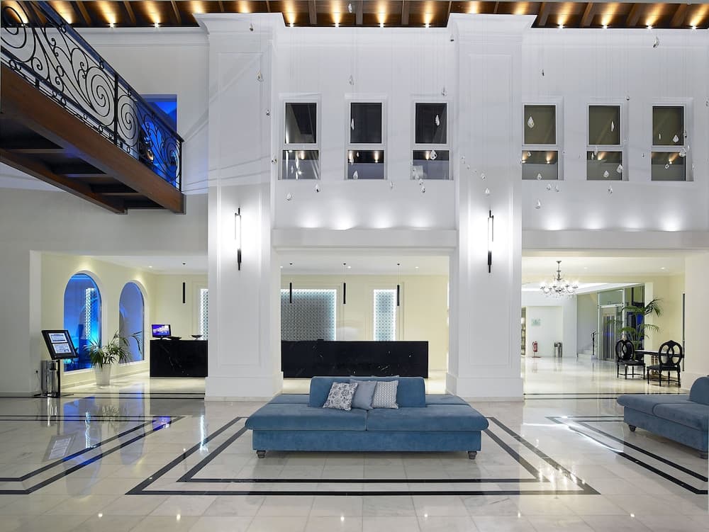 Anemos Luxury Grand Resort