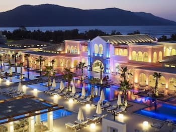 Anemos Luxury Grand Resort
