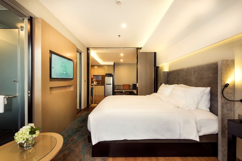 Novotel Suites Hanoi