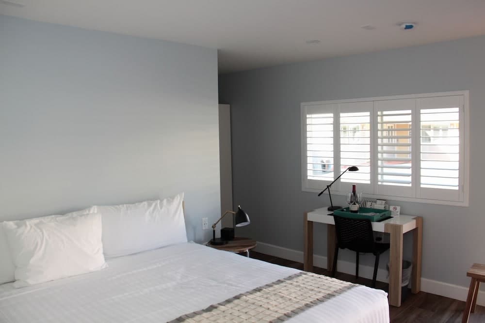 El Royale Gardens Near Universal Studios