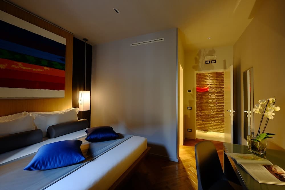 Navona Rooms