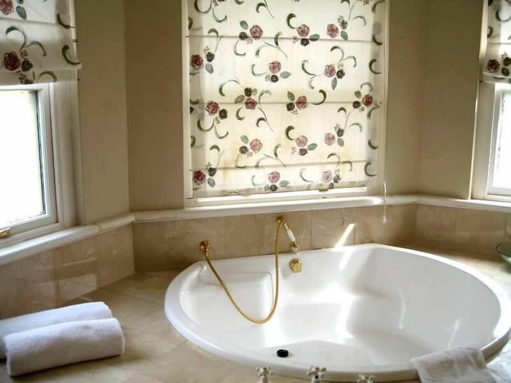 Riebeek Valley Hotel