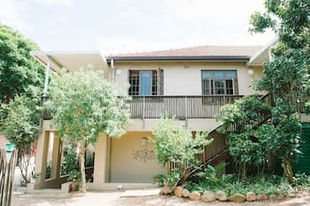 Mackaya Bella Guest House