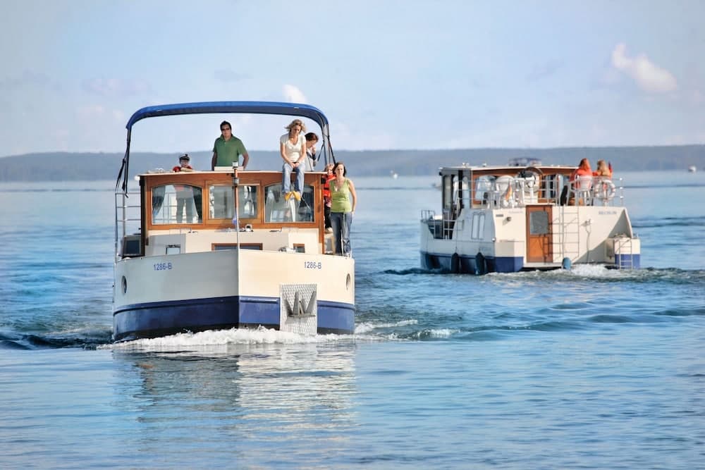 Boats & Yachts at Zeuthen Harbor by Kuhnle‑Tours