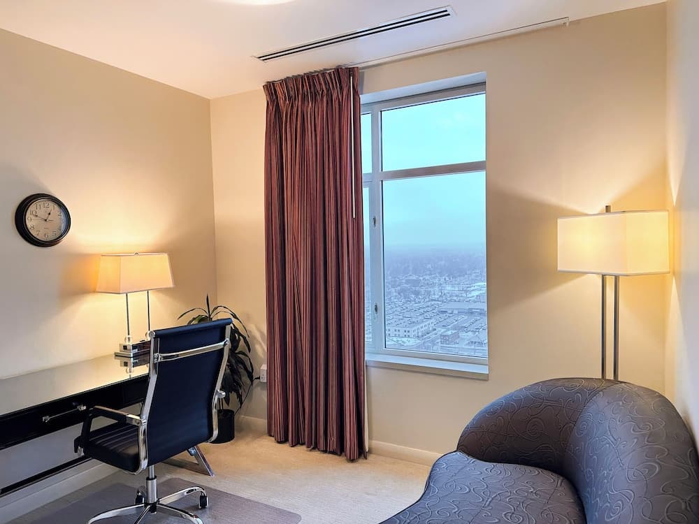 Broadway Plaza, Trademark Collection by Wyndham