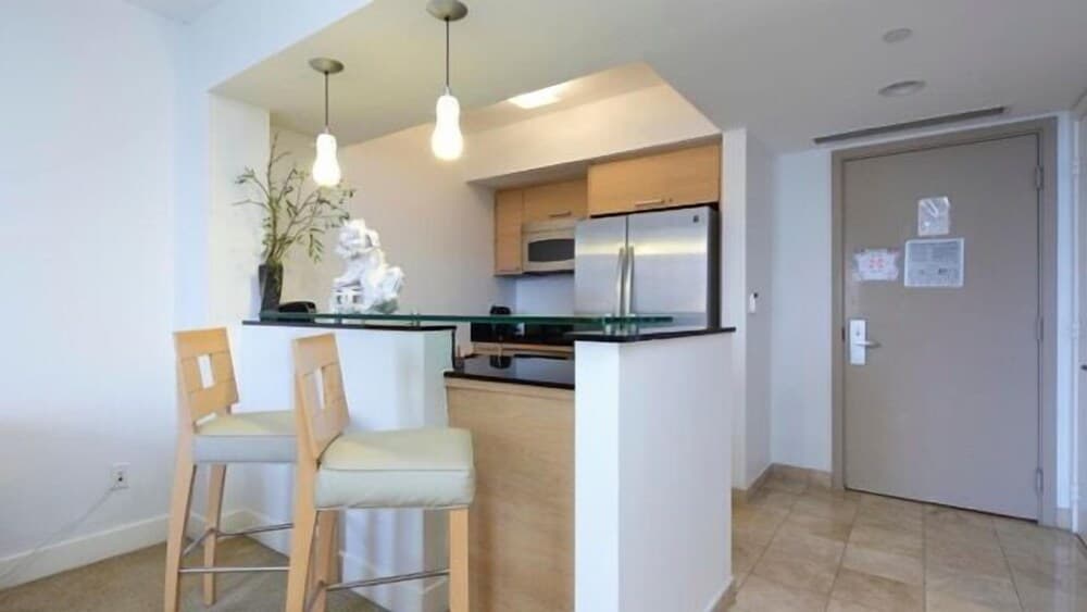 1 BR Ocean View at Marenas by Airpads