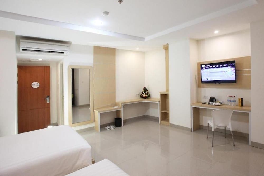 Nite & Day Surabaya - Gunungsari