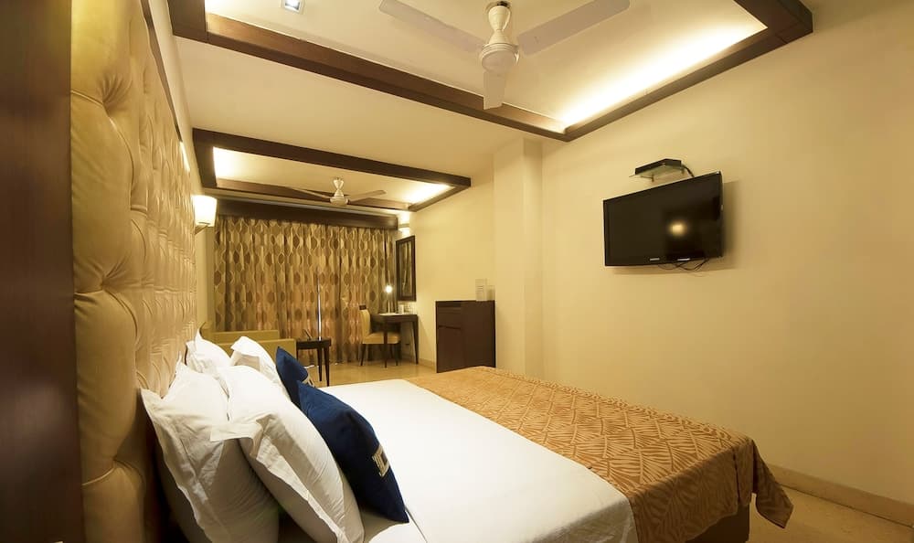 Metropolis Tourist Home