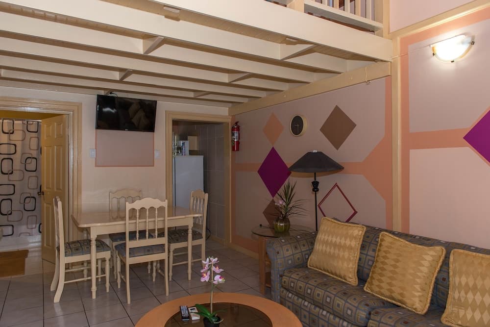 Tropical Beach Suite