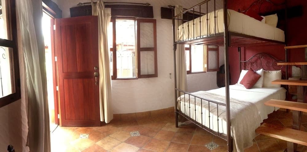 Rancho Chilamate Guest Ranch