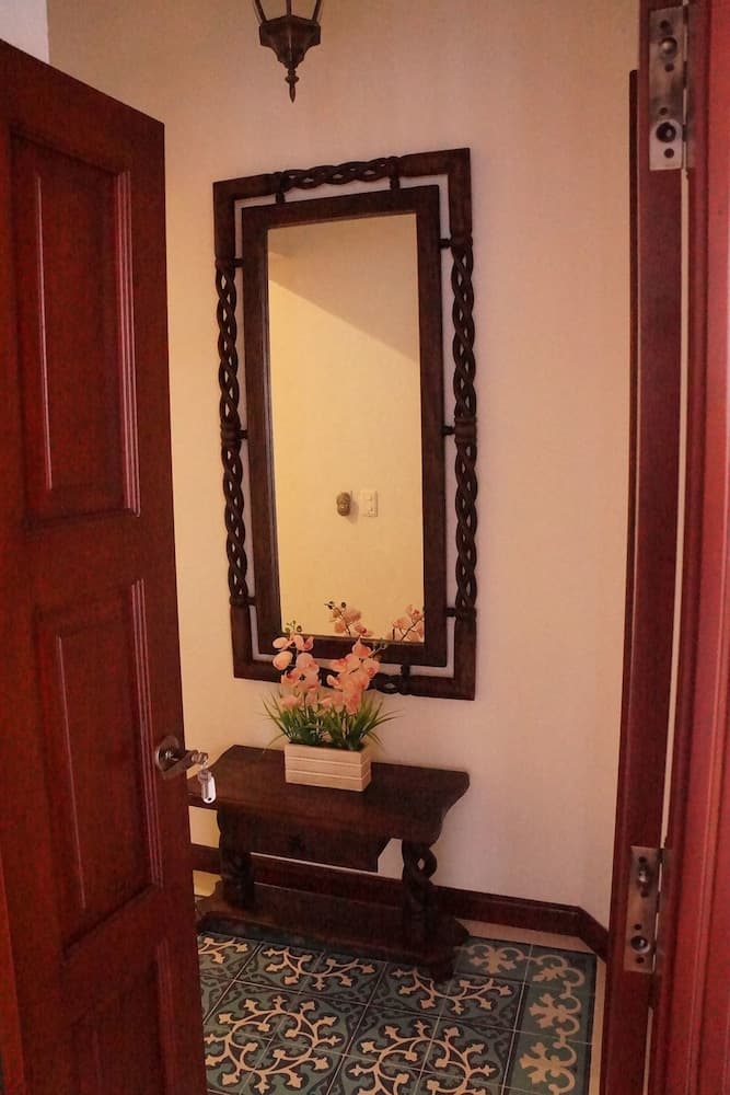 Hotel Boutique Casa Alegre Art Gallery