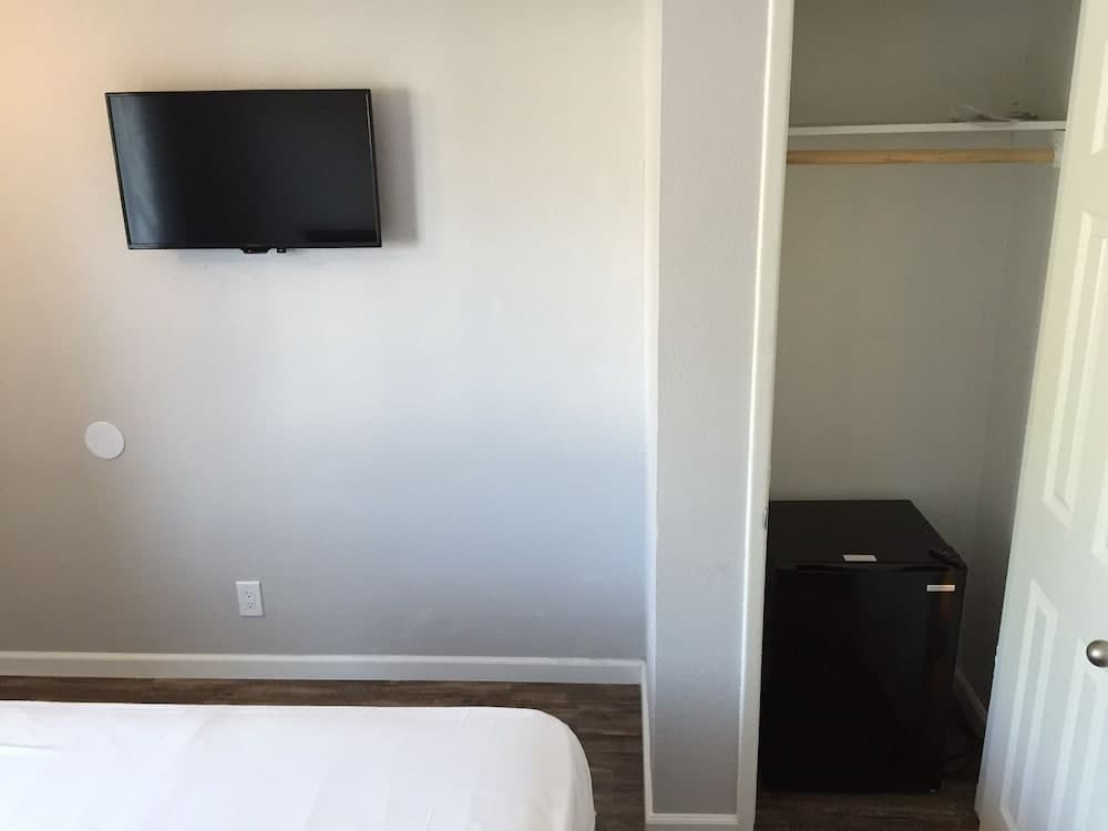 Good Knight Inn Motel