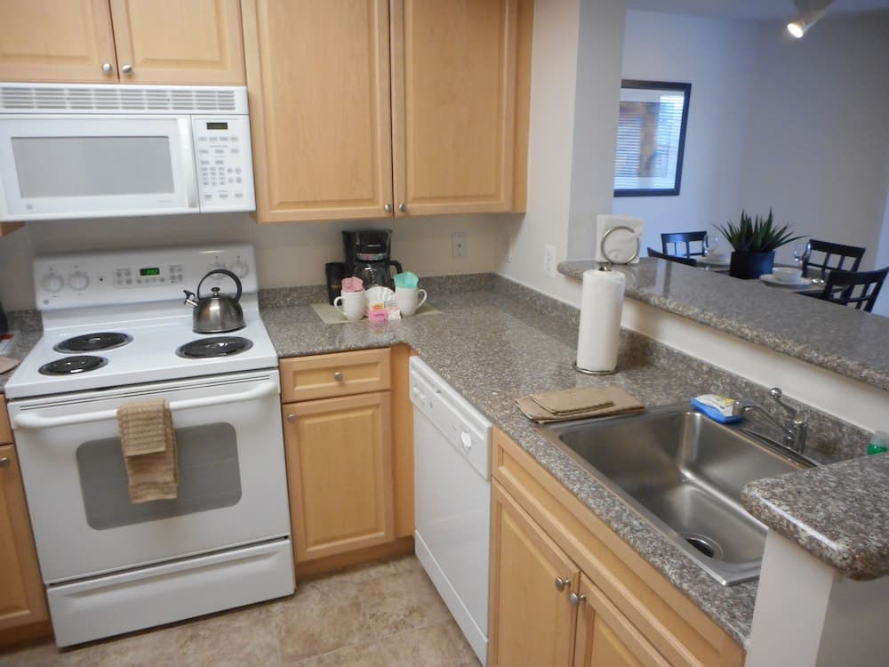 Weichert Suites at Andover House