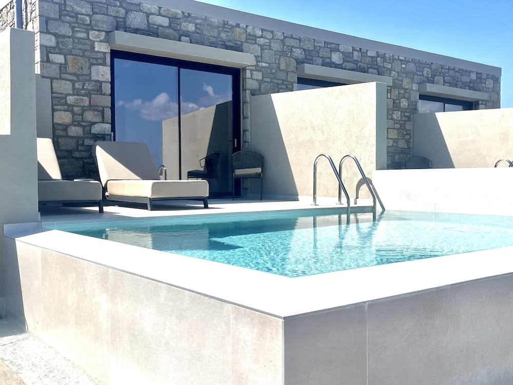 Eleia Seafront Rooms & Villas