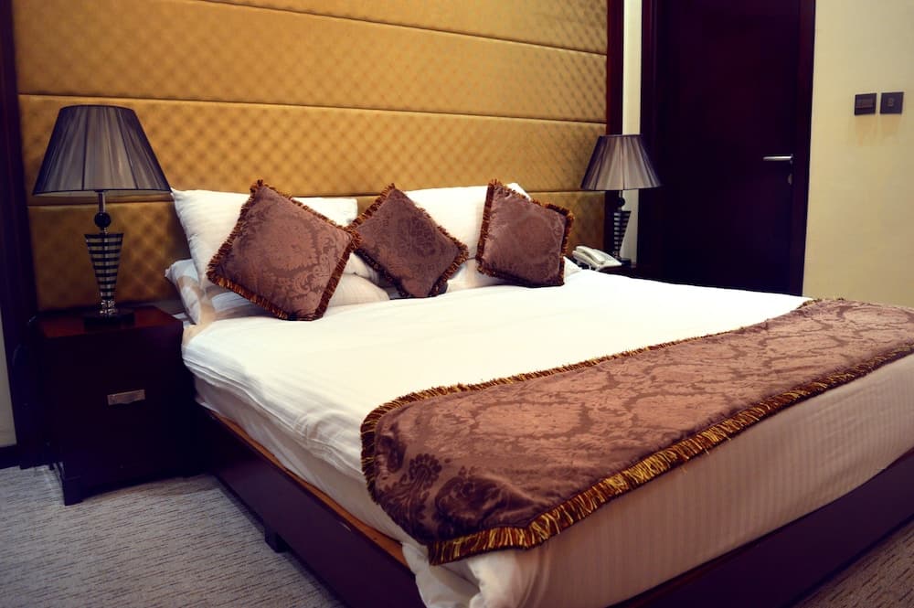 Milestone Hotel Apartment